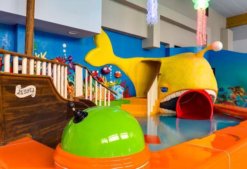 酒店 Aurora Family & Spa