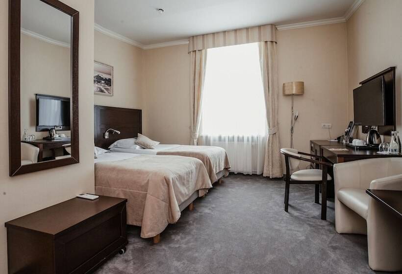 酒店 Aurora Family & Spa