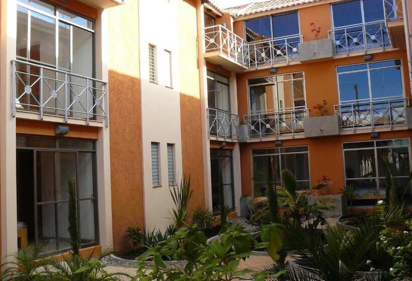 בית מלון כפרי Axkan Arte