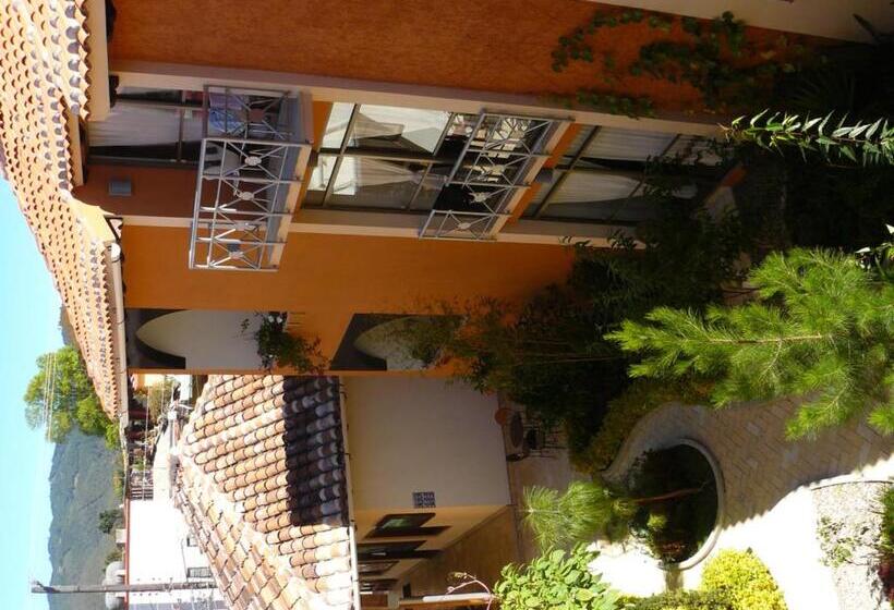 בית מלון כפרי Axkan Arte