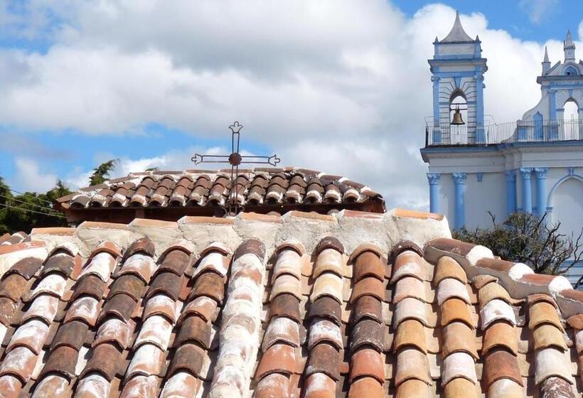 בית מלון כפרי Axkan Arte