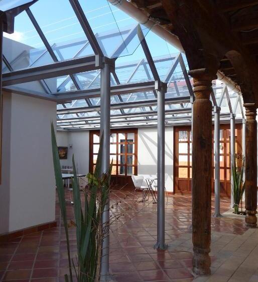 בית מלון כפרי Axkan Arte