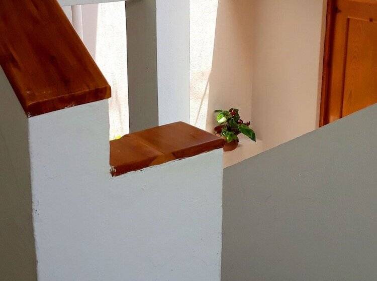 בית מלון כפרי Axkan Arte