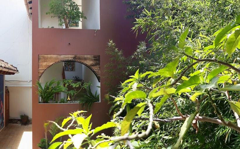 בית מלון כפרי Axkan Arte