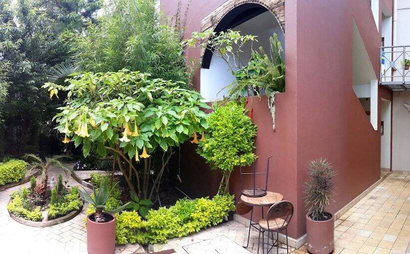 בית מלון כפרי Axkan Arte