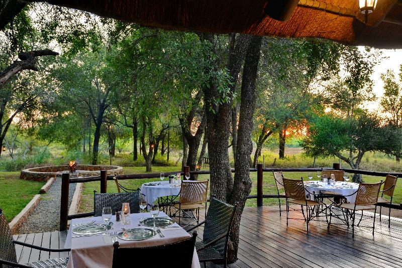 酒店 Black Rhino Game Lodge