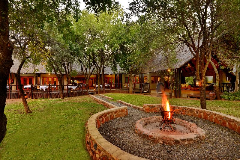 酒店 Black Rhino Game Lodge
