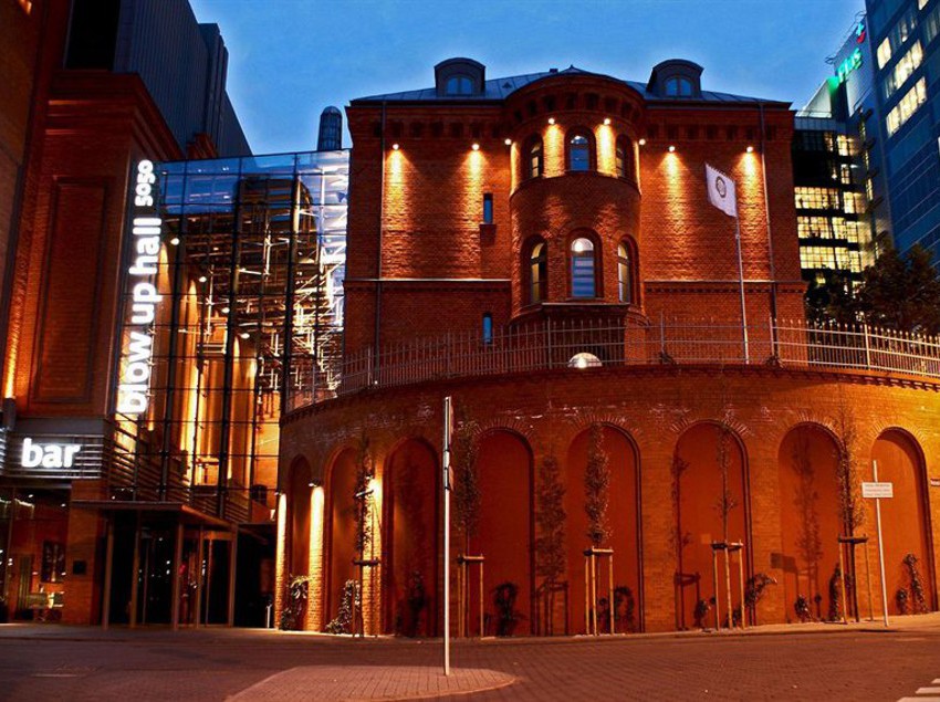 هتل Blow Up Hall 5050