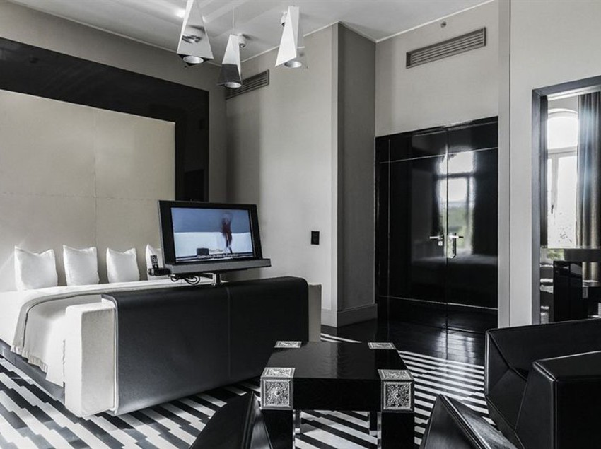 هتل Blow Up Hall 5050