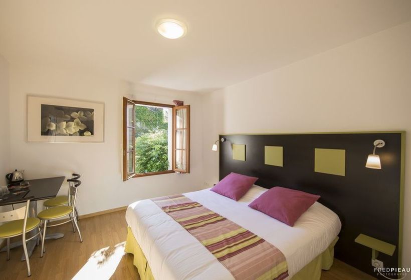 هتل Le Château De Beaussais