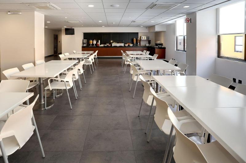 Отель City Express By Marriott Oaxaca