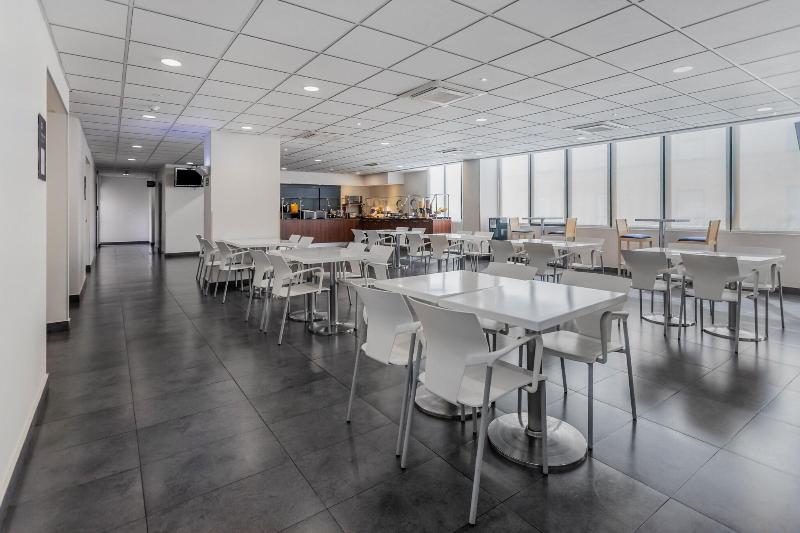 Отель City Express By Marriott Oaxaca