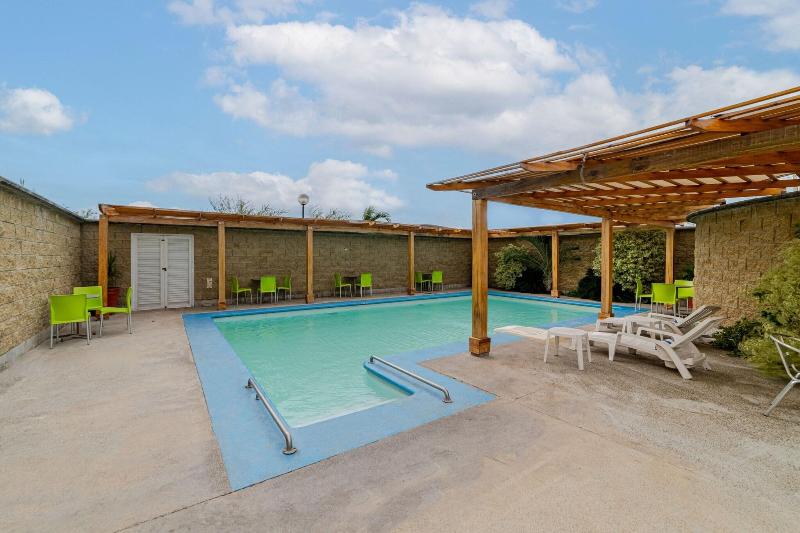 Отель City Express By Marriott Salina Cruz