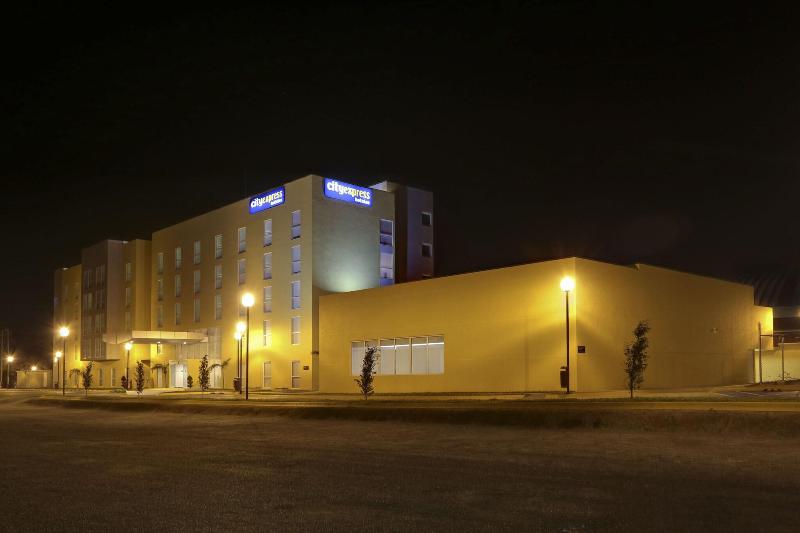 Отель City Express By Marriott Salina Cruz