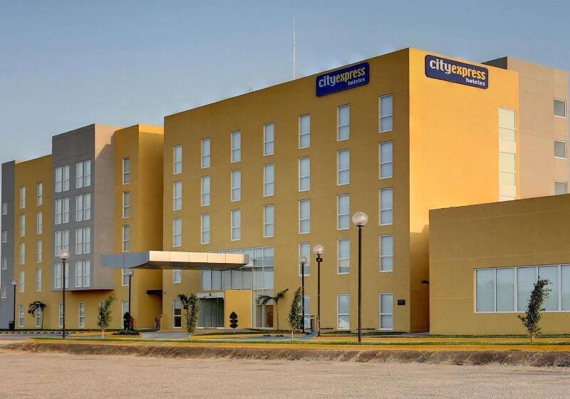 Отель City Express By Marriott Salina Cruz