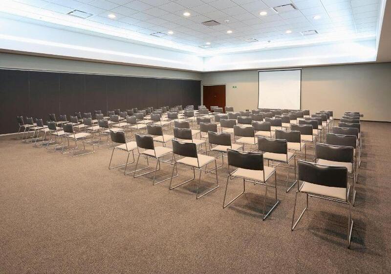 Отель City Express By Marriott Salina Cruz