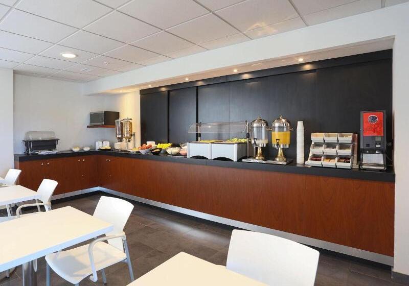 Отель City Express By Marriott Salina Cruz