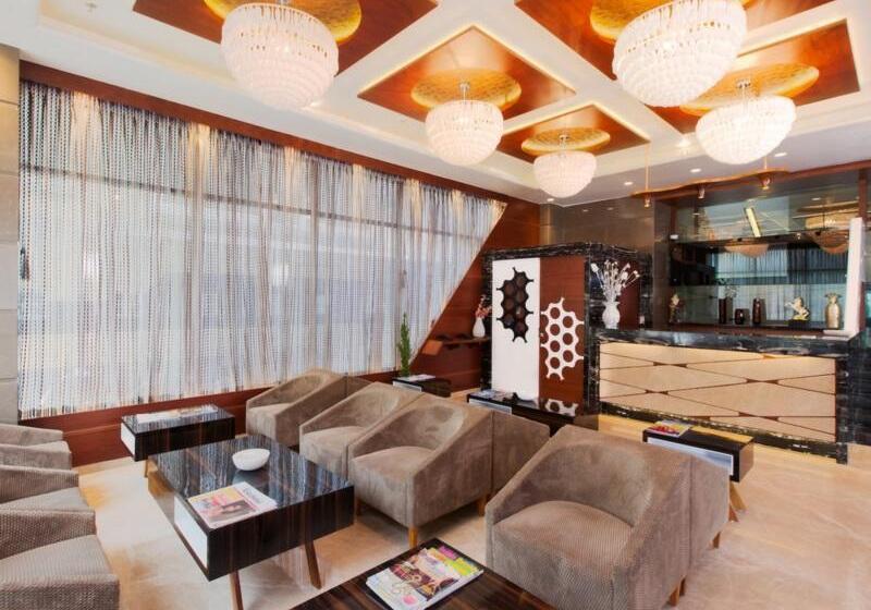 ホテル Cosmopolitan Ahmedabad