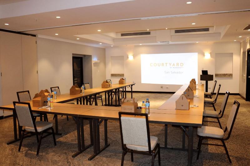 酒店 Courtyard By Marriott San Salvador