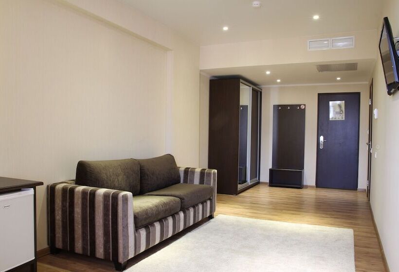 בית מלון כפרי Crystal