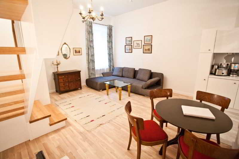 בית מלון כפרי Crystal Suites South Bank