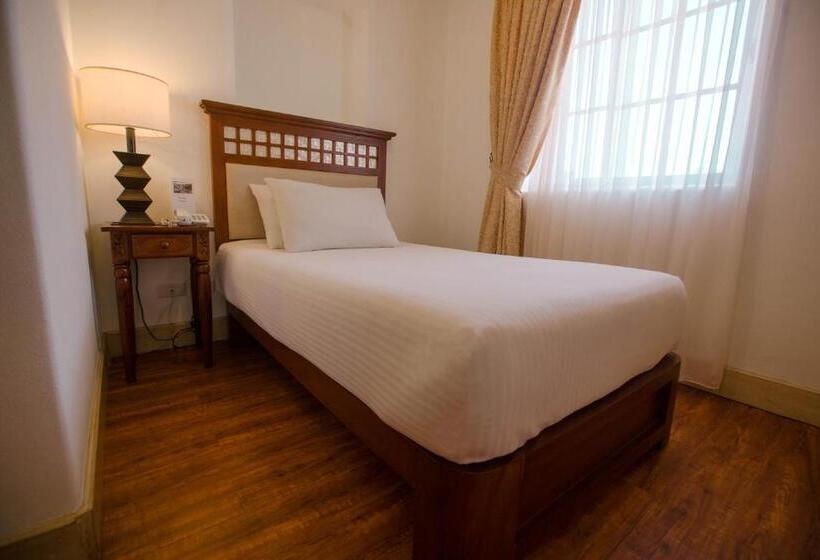 בית מלון כפרי Emilia