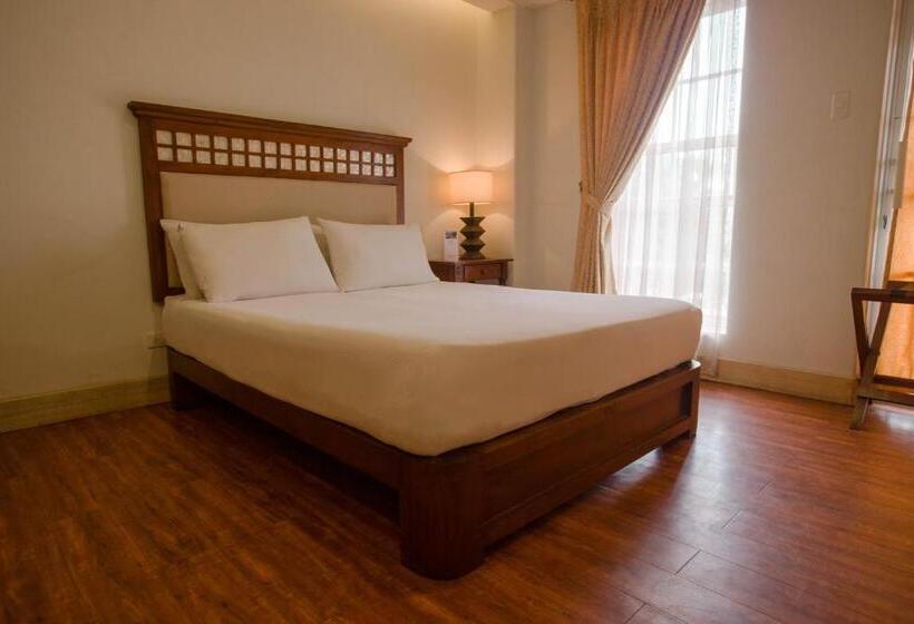 בית מלון כפרי Emilia