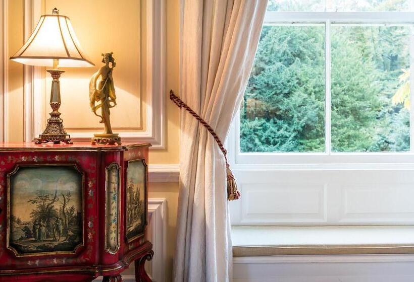 ホテル Eshott Hall