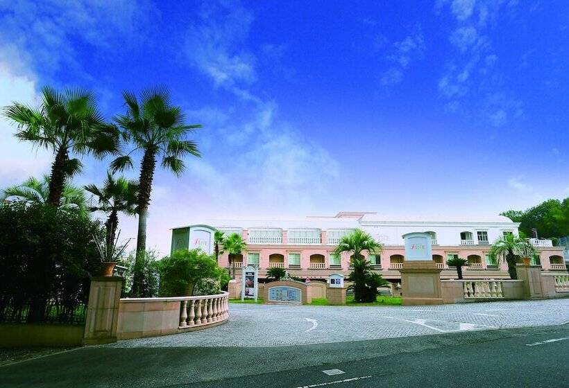 Отель Fine Garden Nara Horai