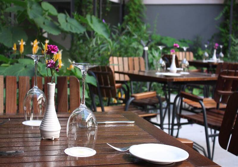 Flor De Mayo Boutique Hotel, Spa & Restaurant