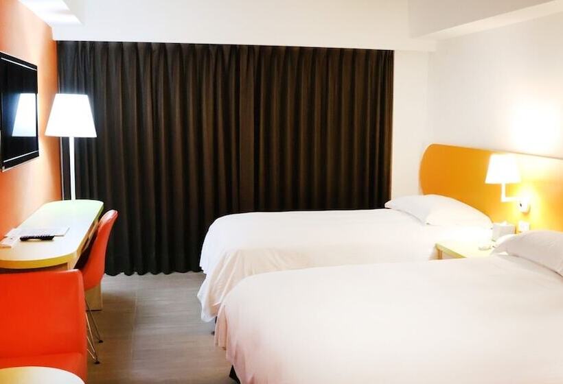 هتل Fullon Poshtel Kenting