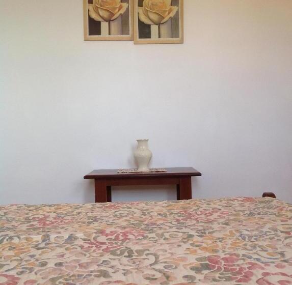 هتل Golden Sun Apartments