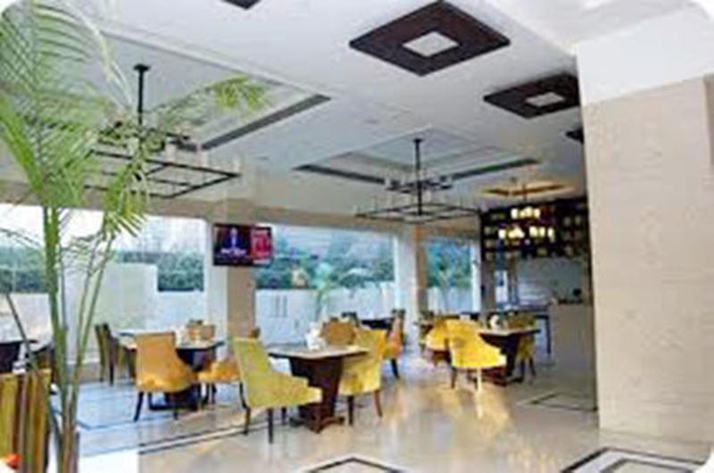 ホテル Golden Tulip Gurgaon Sector 29