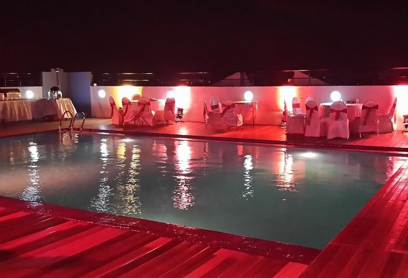 Goldfinch Hotel Mumbai