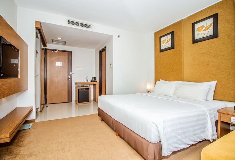 Отель Grand Tjokro Yogyakarta