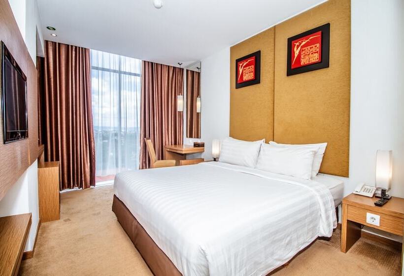 Отель Grand Tjokro Yogyakarta