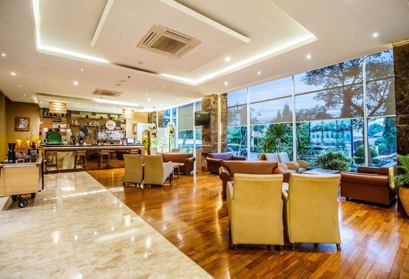 Отель Grand Tjokro Yogyakarta