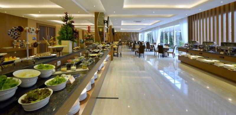 Отель Grand Tjokro Yogyakarta