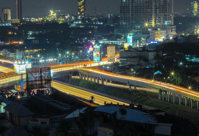 هتل Horison Grand Serpong