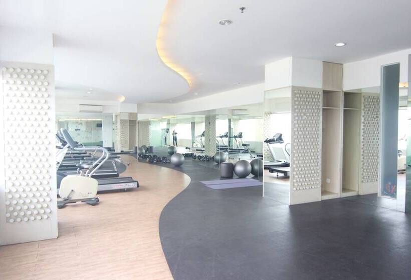 هتل Horison Grand Serpong