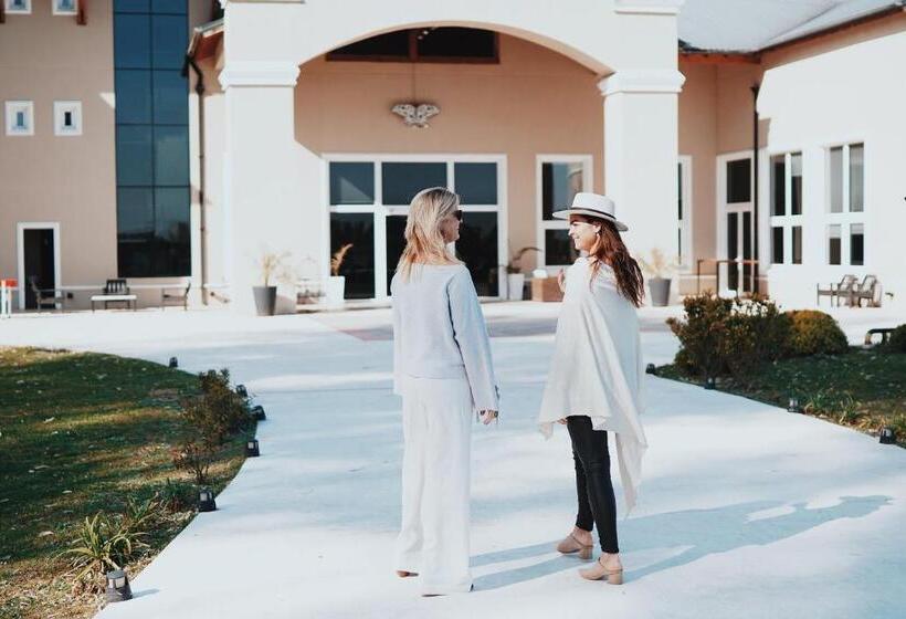 ホテル Howard Johnson Resort & Convention Center Ezeiza