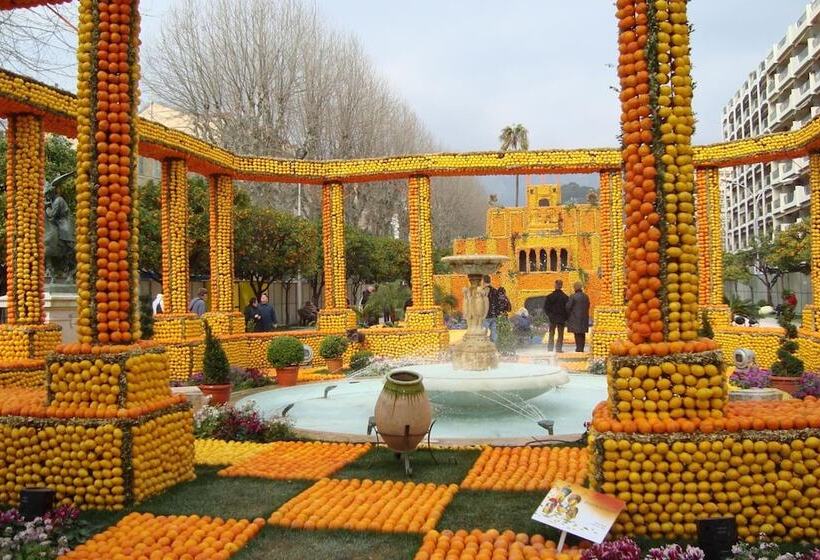 ホテル Hôtel Claridge S