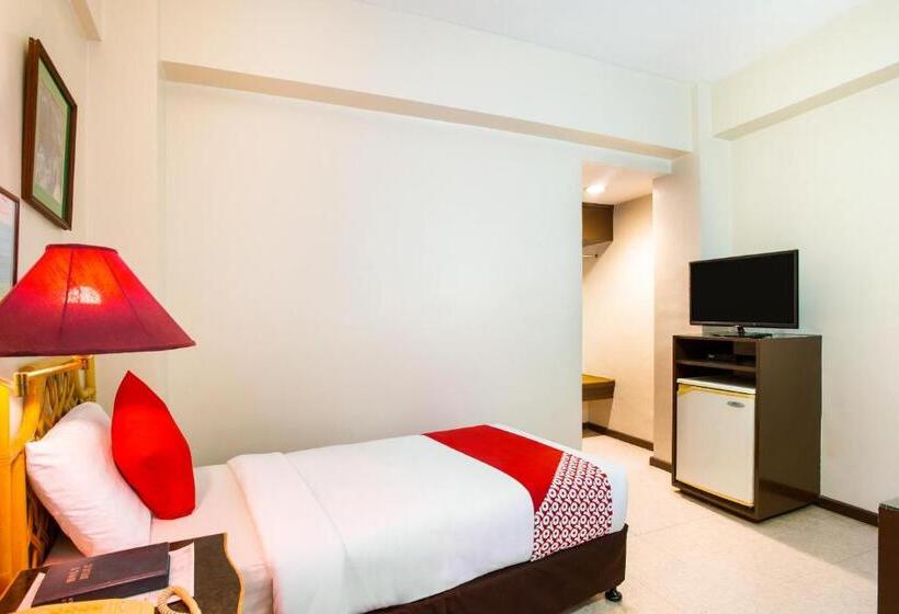 ホテル The Humbertos