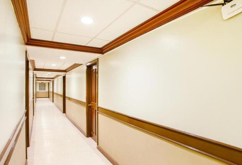 Отель The Humbertos