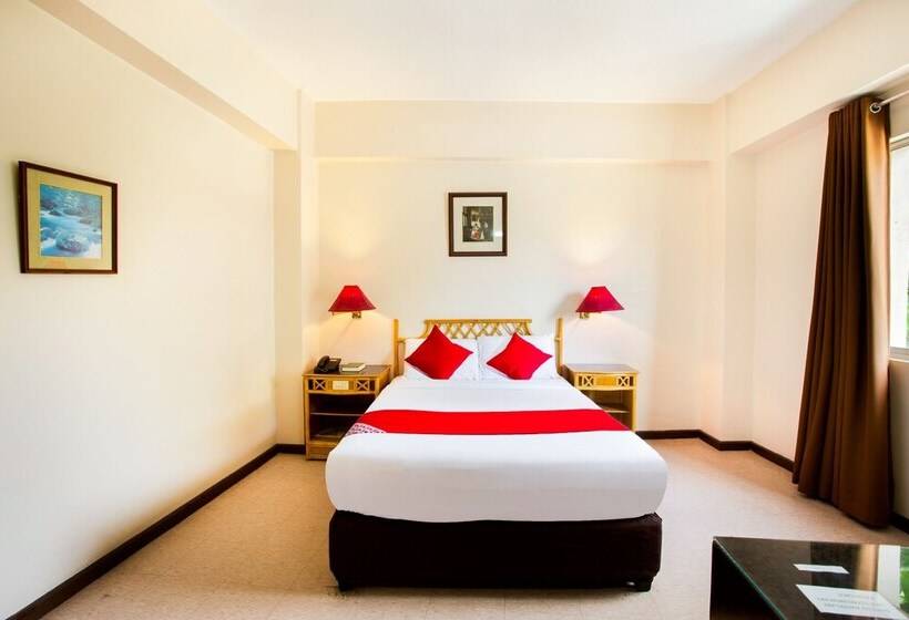 Отель The Humbertos