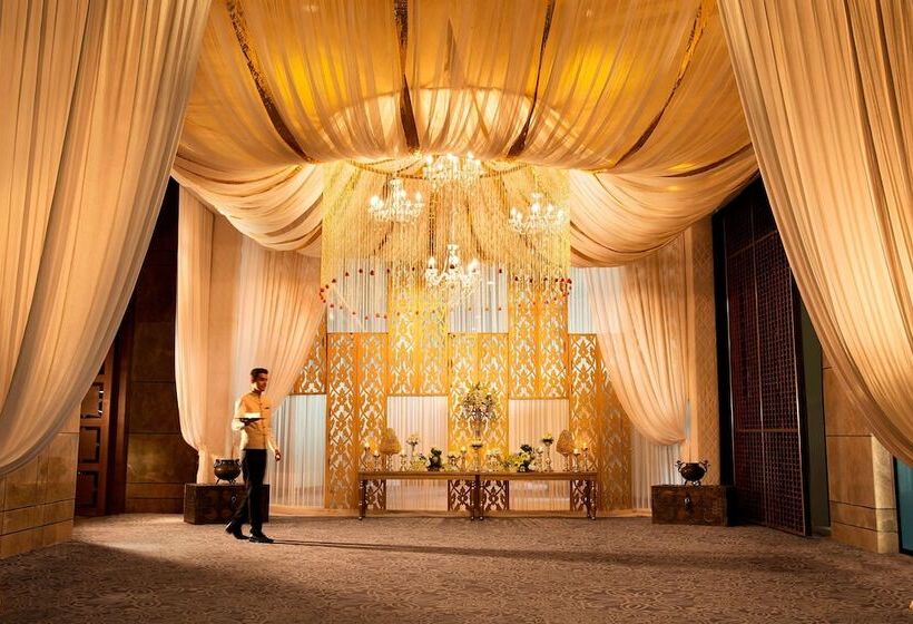 Jw Marriott Hotel New Delhi Aerocity