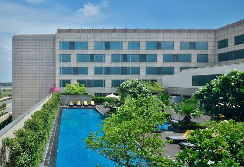 Jw Marriott Hotel New Delhi Aerocity