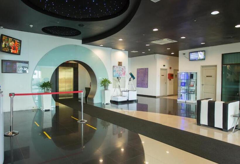 Отель Klana Beach Resort Port Dickson