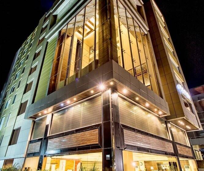 فندق Mercure Chandigarh Tribune Chowk