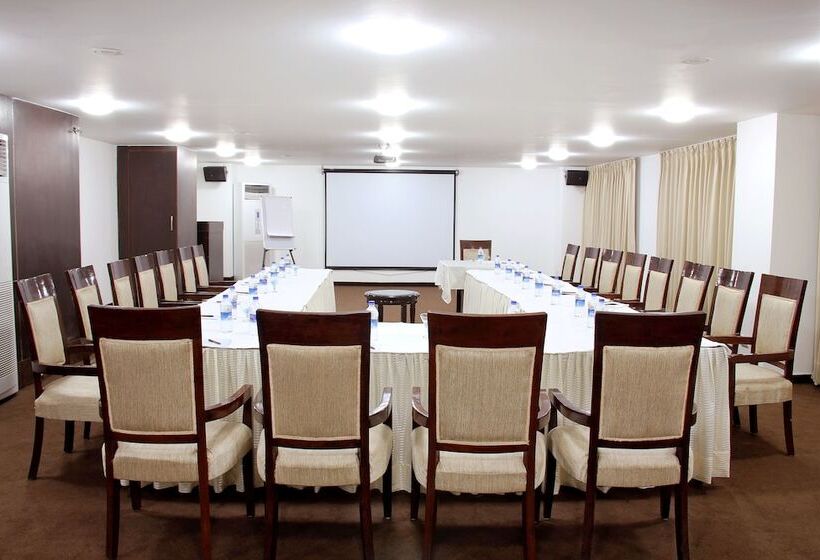 فندق Mercure Chandigarh Tribune Chowk